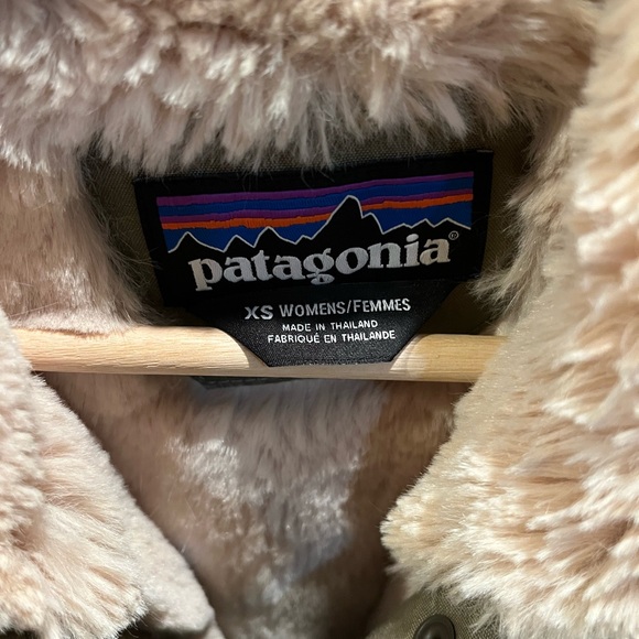 Patagonia Maple Grove jacket with fur lining olive - Picture 7 of 7